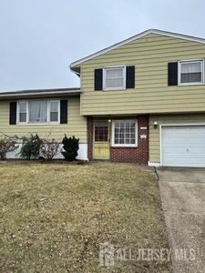 23 Patrick St, Carteret, NJ, 07008