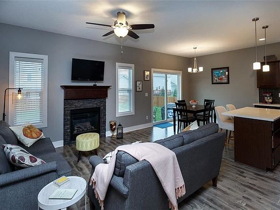 5th image of 9518 Cedarwood Dr
