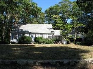 15 Hickory Ln, Hanover, MA 02339