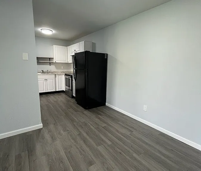 326 Stratford Way #2 — Photo 3