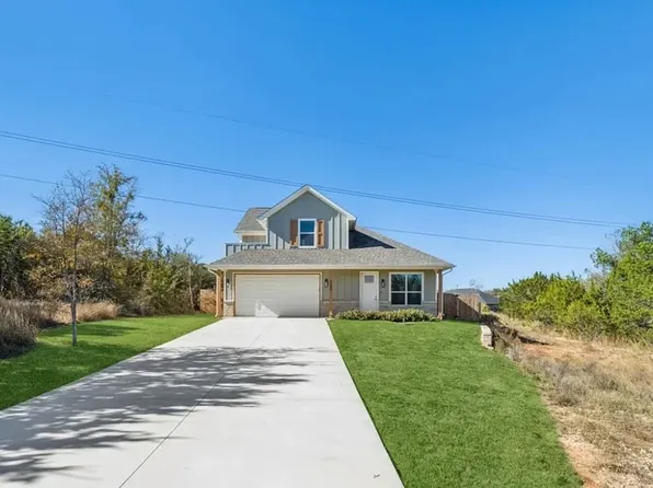 2500 Houston Dr, Granbury, TX 76048