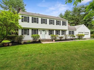 189 Farms Village Rd, Simsbury, CT 06092