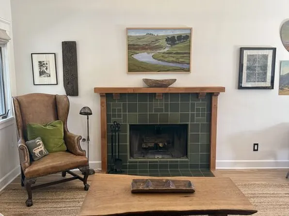 220 France Cir, Ojai, CA 93023