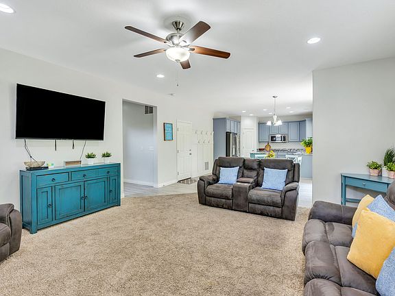 2nd image of 13162 Brickshire Ln