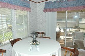 4th image of 7009 Harbor View Dr