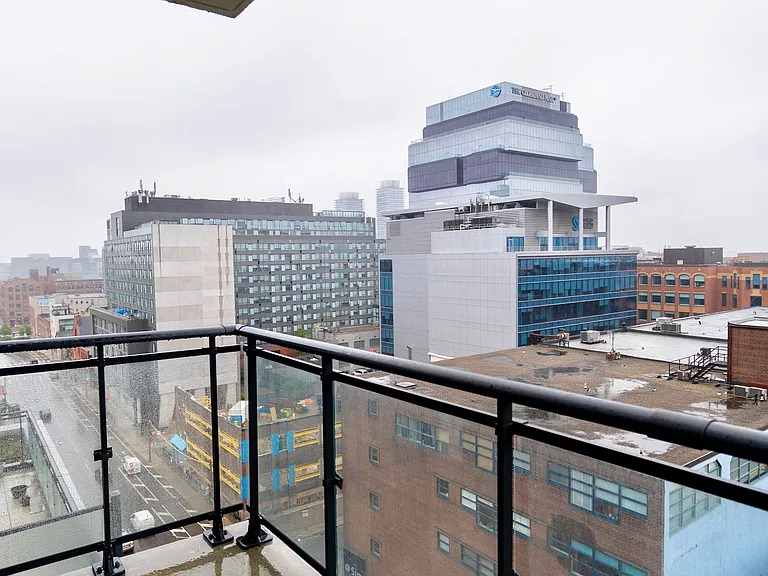460 Adelaide St E #1112 — Photo 13