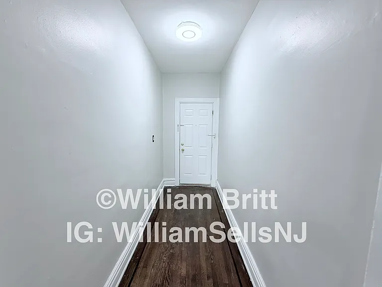 18-20 Kensington Ave #1B — Photo 8