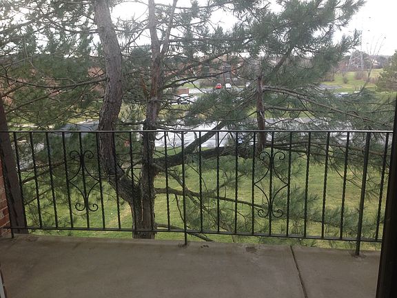 3rd image of 13950 S 91st Ave APT 3NW