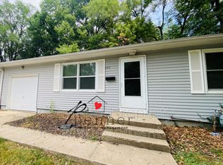 609 NE Main St, Lees Summit, MO 64063