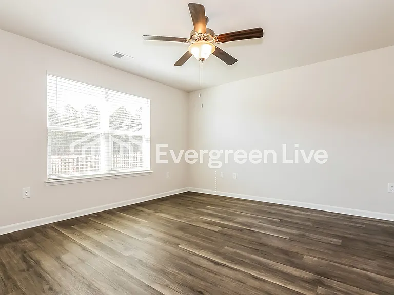 2219 Courtina Way — Photo 7
