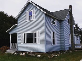 1217 Atkins Rd, Petoskey, MI 49770