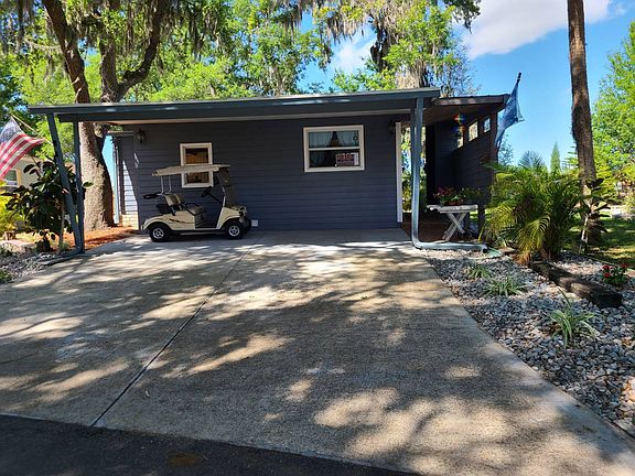 4th image of 10917 Whispering Oaks Cir