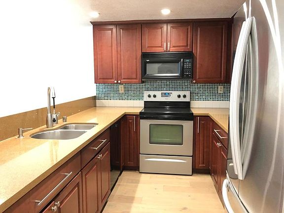 3rd image of 2080 Wente Way