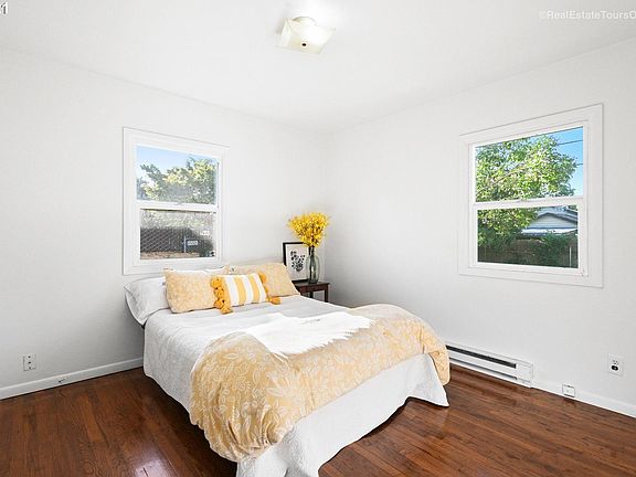 Bedroom with sample bed