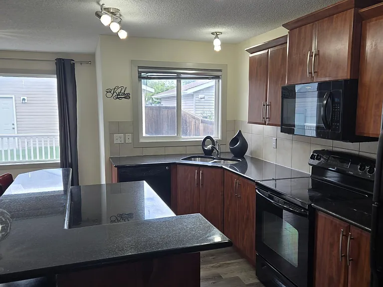 6074 Stanton Dr SW — Photo 9