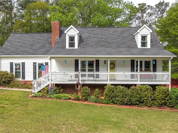 187 Jennifer Ln, Carrollton, GA 30116