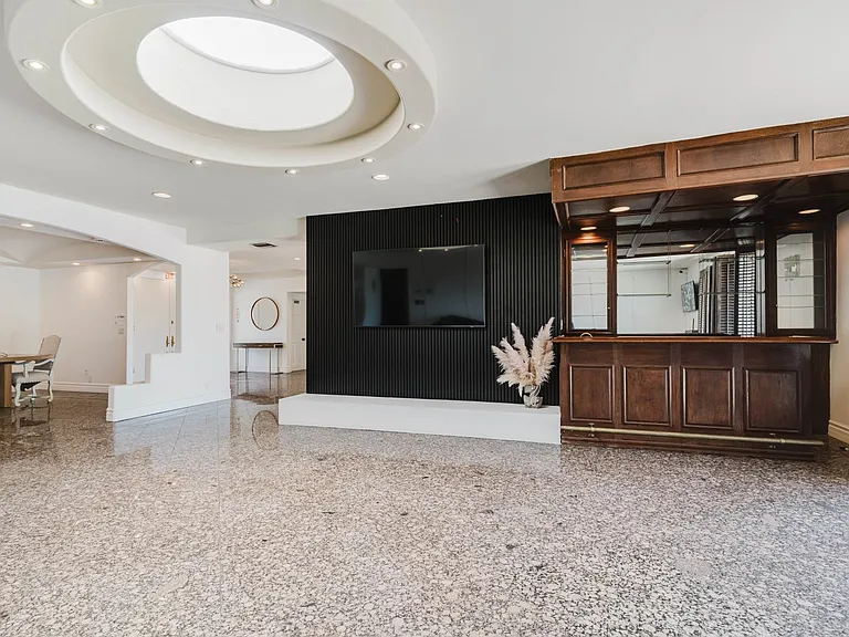 4321 Clear Valley Dr — Photo 69