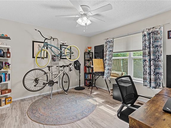4th image of 2630 E Kantz Dr