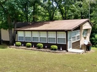 4396 Deer Creek Rd, Linden, TN 37096