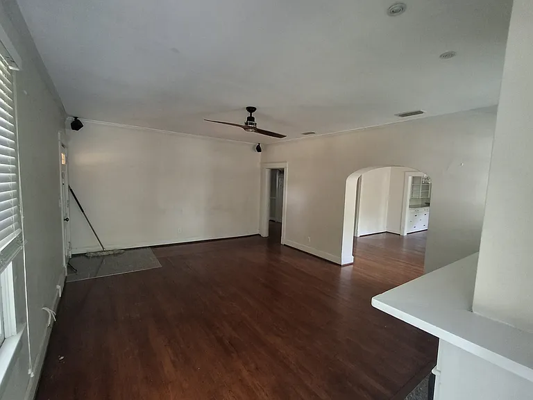 79 S Lafayette St — Photo 23