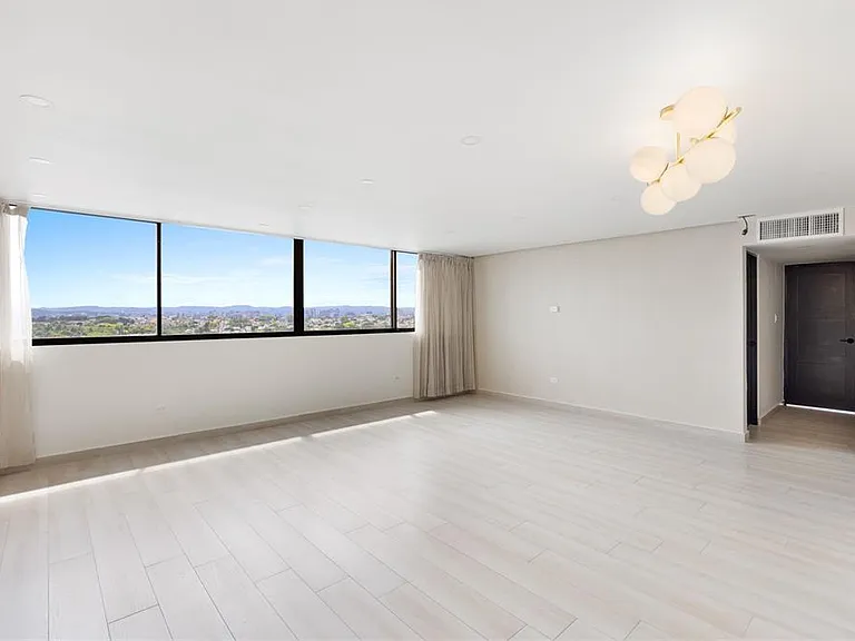 2306 Calle Laurel 11 E #11-E — Photo 2