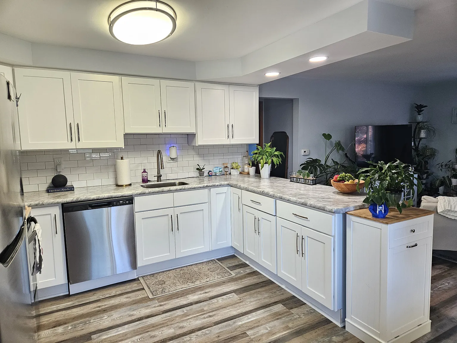 2 bed, 1200 sqft, $1,695 — Photo 2