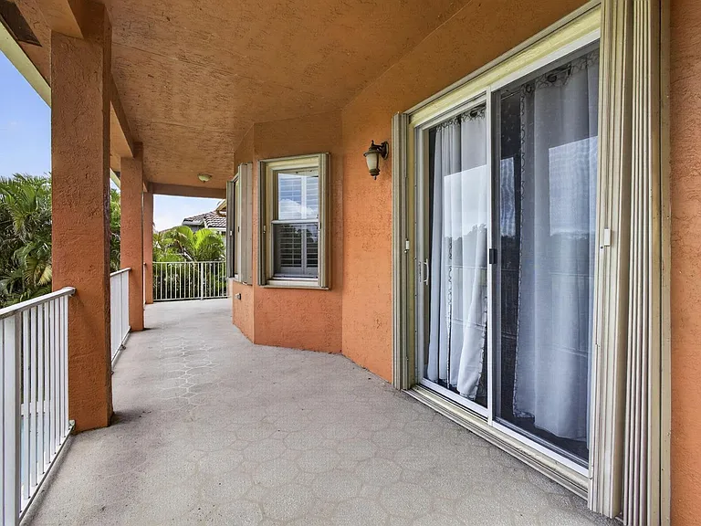 1724 Annandale Cir — Photo 54