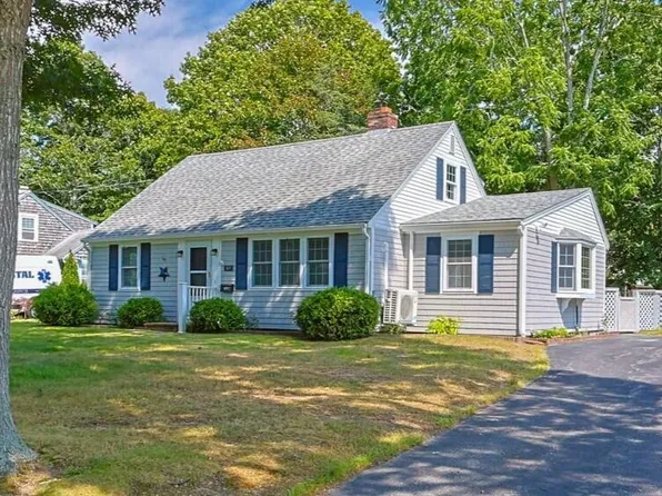 87 Vidal Avenue, Teaticket, MA 02536