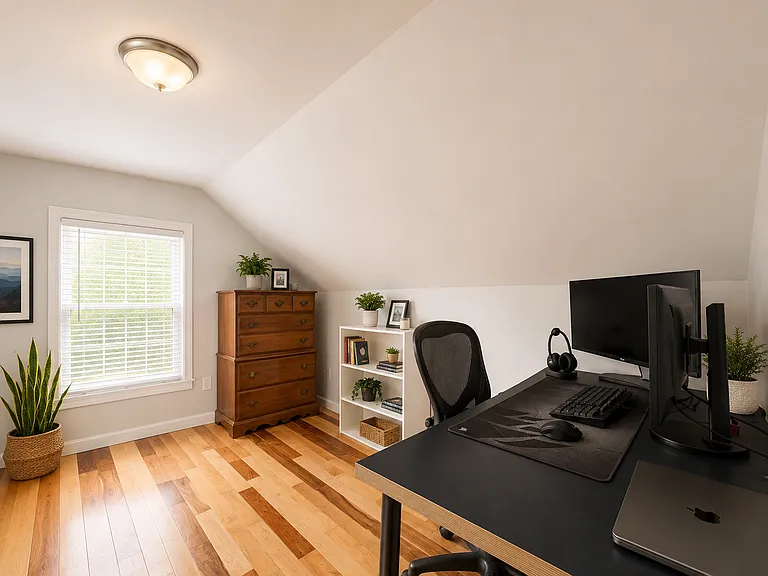 35 Sumac St — Photo 4