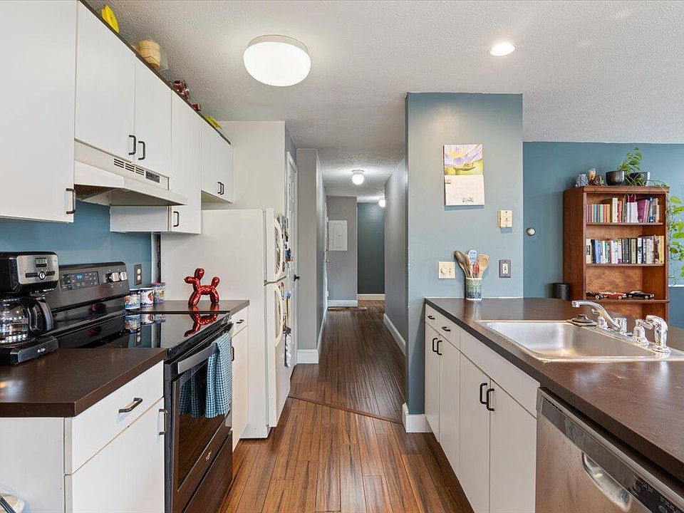 45 Western Ave Biddeford ME Zillow