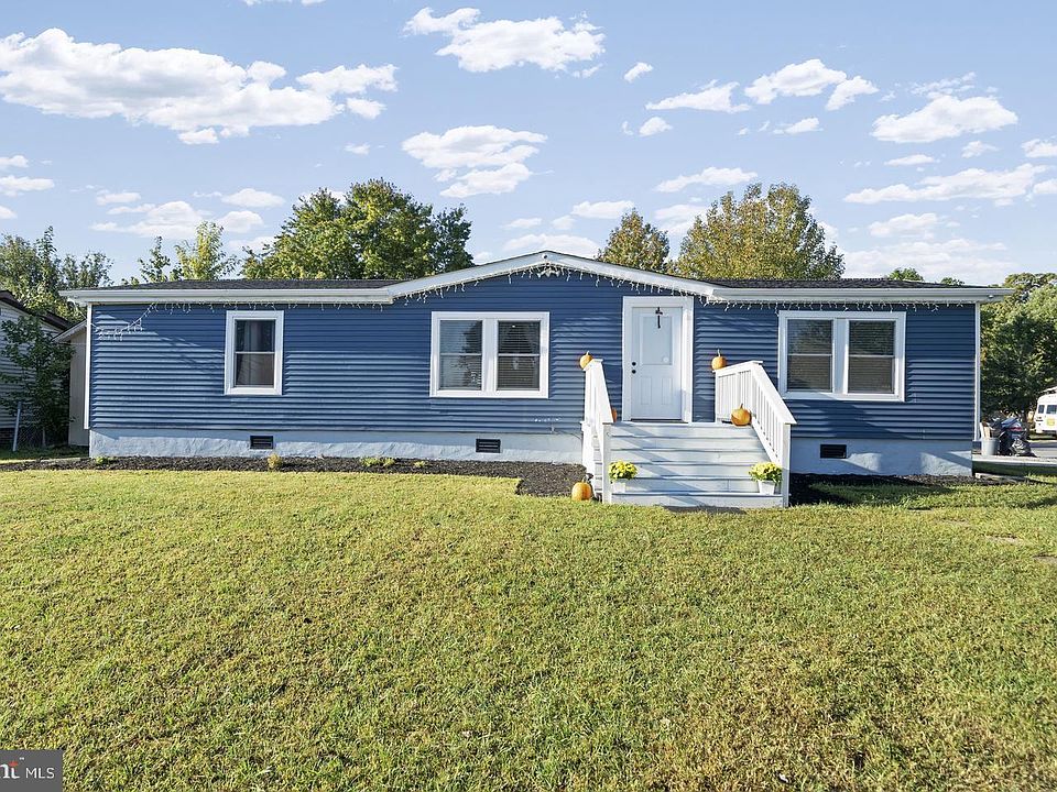 1st image of 45939 Halsey Ct