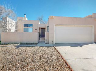 7216 Leslynne Dr NE, Albuquerque, NM 87109