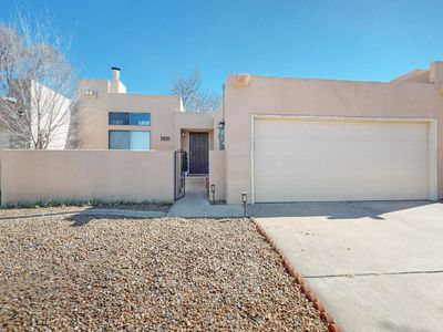 7216 Leslynne Dr NE, Albuquerque, NM, 87109