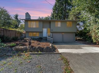 9215 Evanston Ave N, Seattle, WA 98103