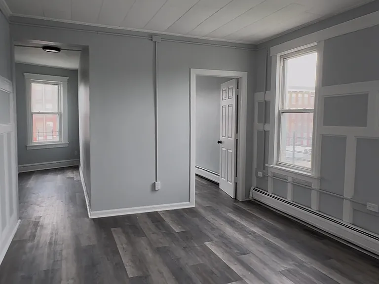 255 Lafayette St #3 — Photo 9