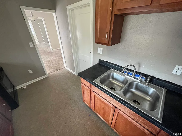 506 Caroline St #B — Photo 8