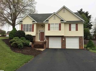 71 Northside Dr, Waynesboro, VA 22980