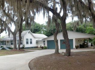123 Oak St, Oak Hill, FL 32759