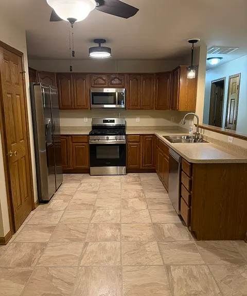 3000 Blue Grouse St — Photo 9