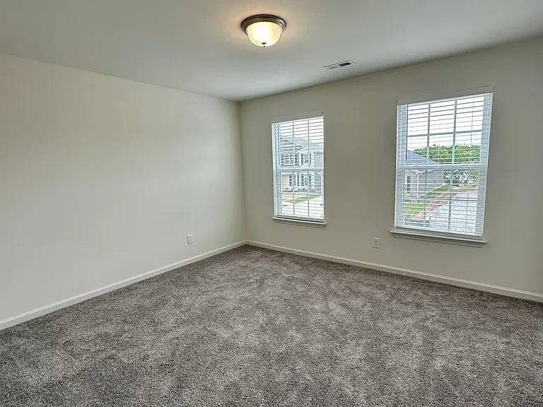 2380 Geranium Ln — Photo 31