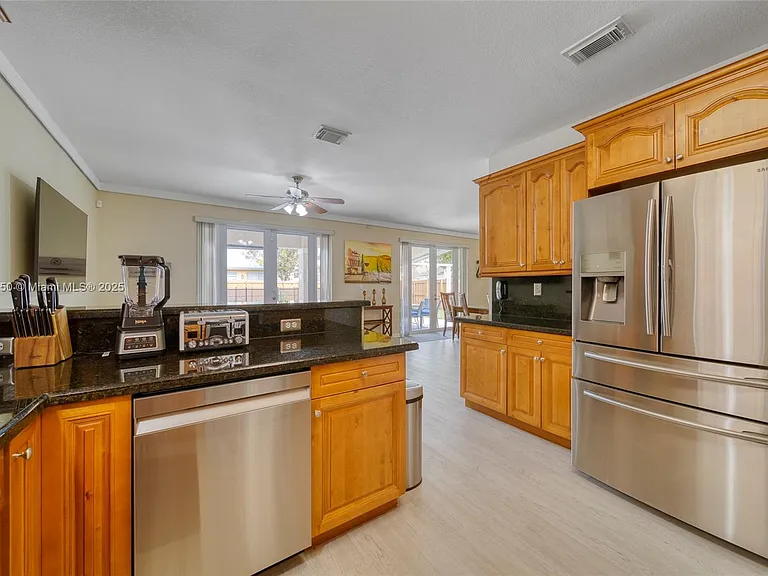 16403 SW 79th Ln — Photo 16