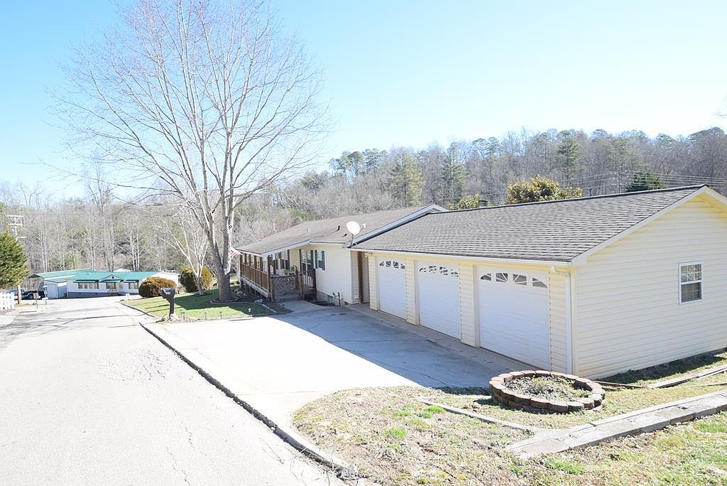 39 Town Mountain Rd, Bryson City, NC 28713 Zillow