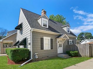 6502 30th Ave, Kenosha, WI 53142