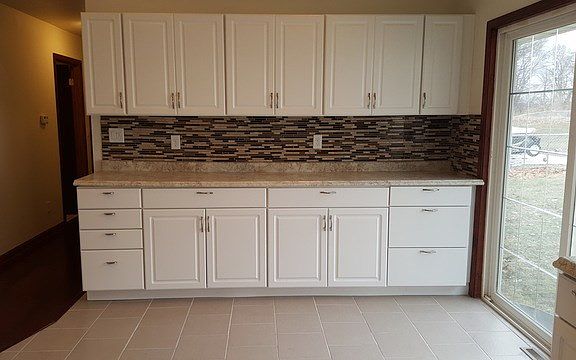 4th image of 3373 City View Dr