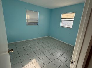 3682 135th Ave N #B, Largo, FL 33771