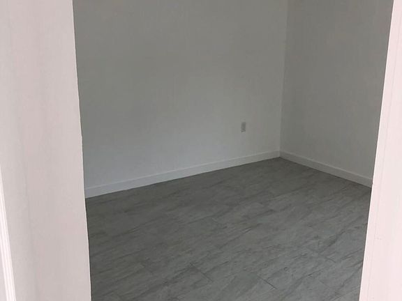 5th image of 65 Seacliff Ave #A