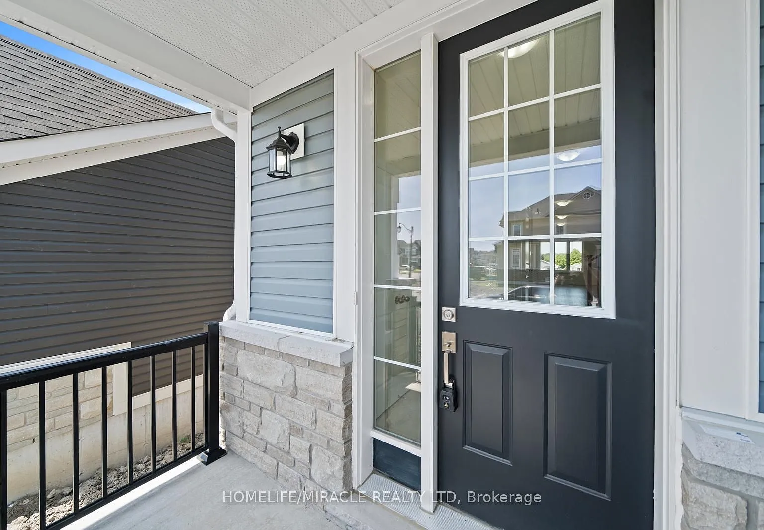 4 bed, $2,850 — Photo 4