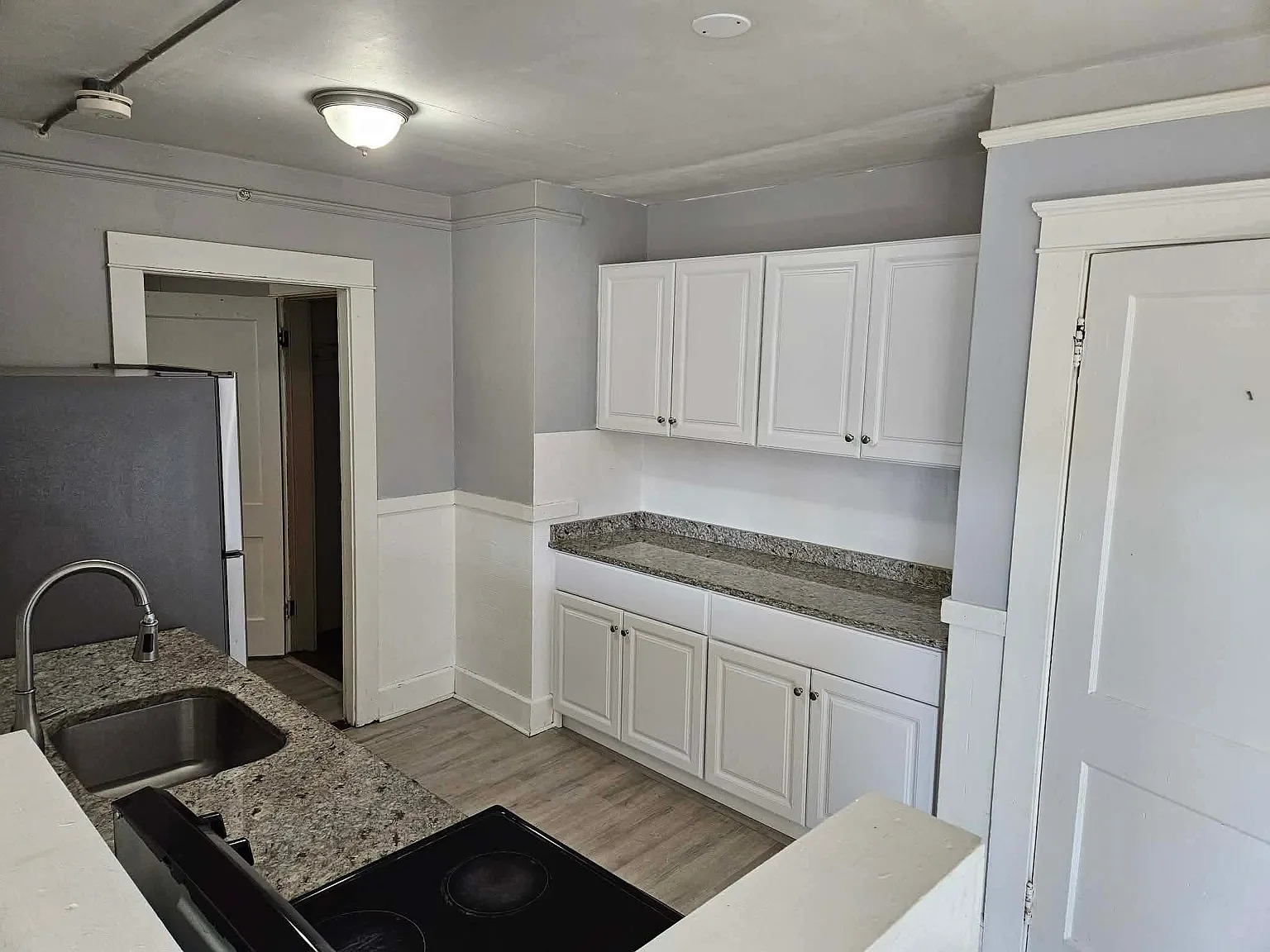 2 bed, 900 sqft, $1,695 — Photo 3