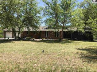6304 N Yaggy Rd, Hutchinson, KS 67502