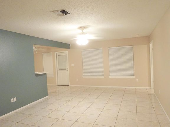 3rd image of 7721 Elk Dr